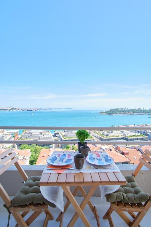 A Million Dollar View In The Heart Of The City Κωνσταντινούπολη Εξωτερικό φωτογραφία