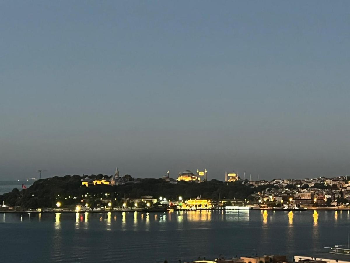 A Million Dollar View In The Heart Of The City Κωνσταντινούπολη Εξωτερικό φωτογραφία